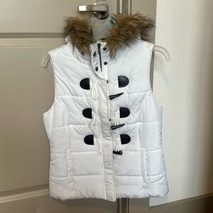 Super cute white vest